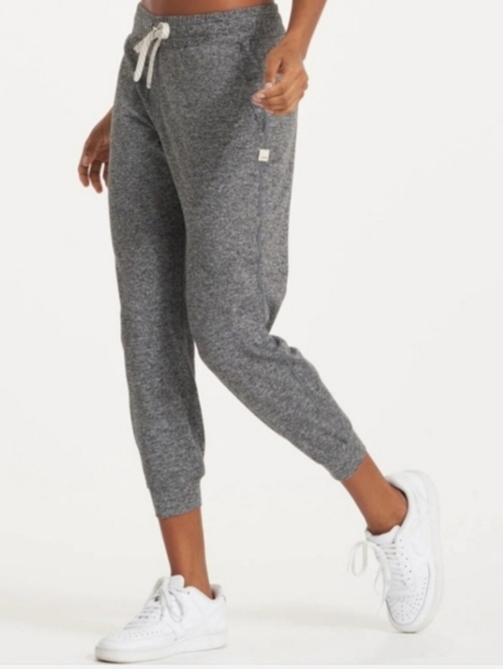 Vuori Performance Joggers Heathered Gray Crop Size M - Picture 2 of 11